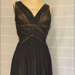 Gorgeous sleeveless criss cross chiffon dress